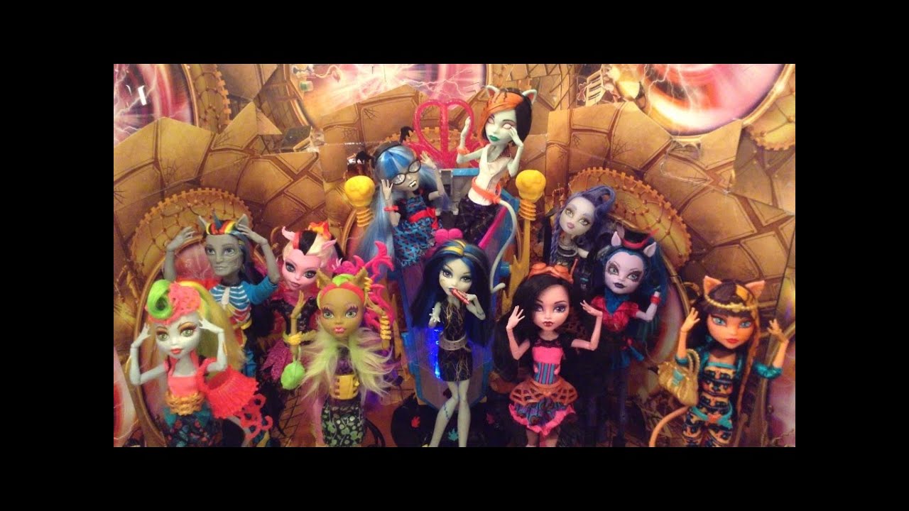 Monster High Freaky Fusion Music Video: