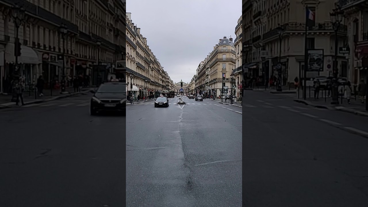 Busy road Paris
