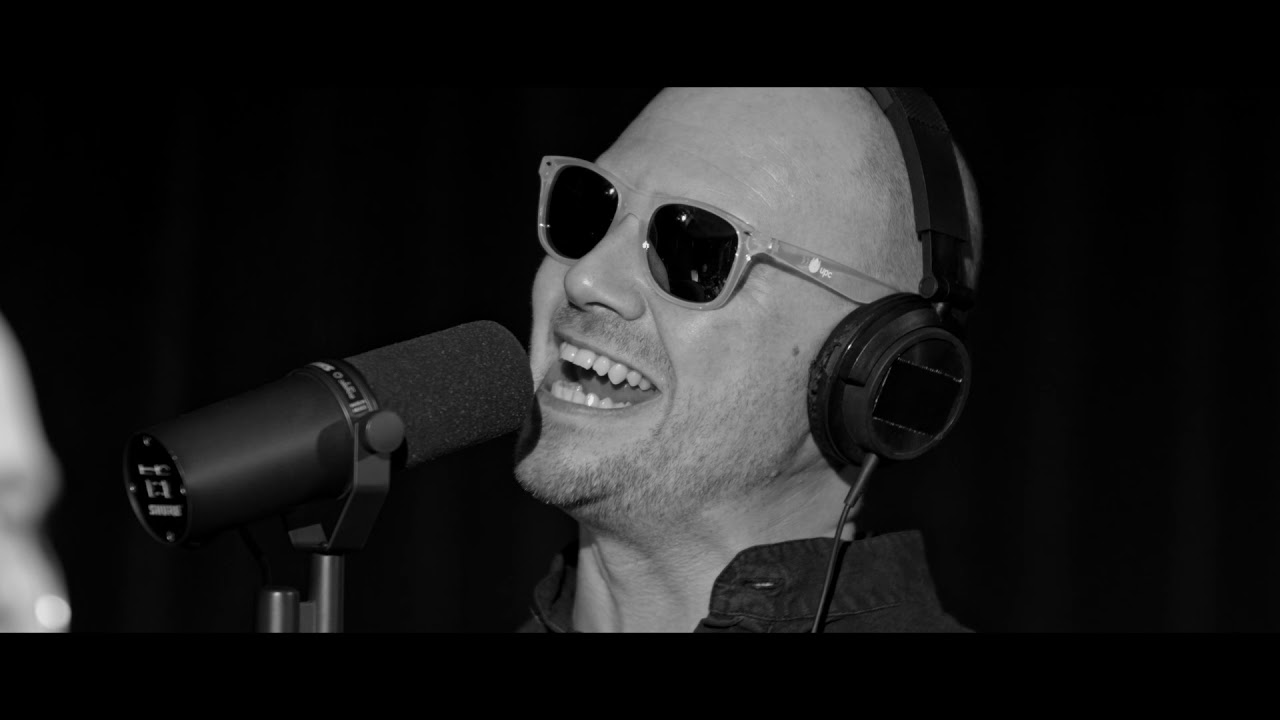 CRAN Latex Frau (live session)