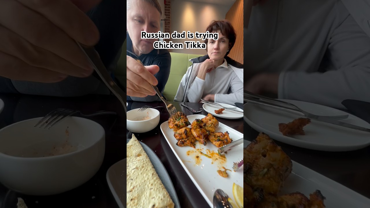 Ему понравилась индийская еда #еда #индийскаяеда #курица