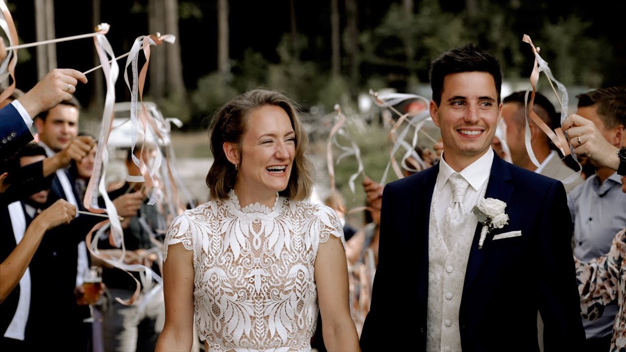Atemberaubende Location mitten im Schwarzwald | Julia & David | Hochzeitsvideo