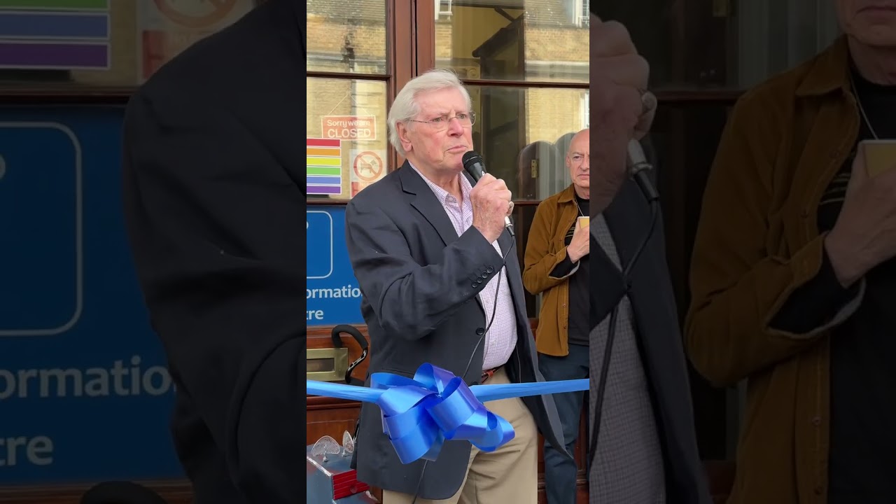 Dr Who exhibition opened by Peter Purves