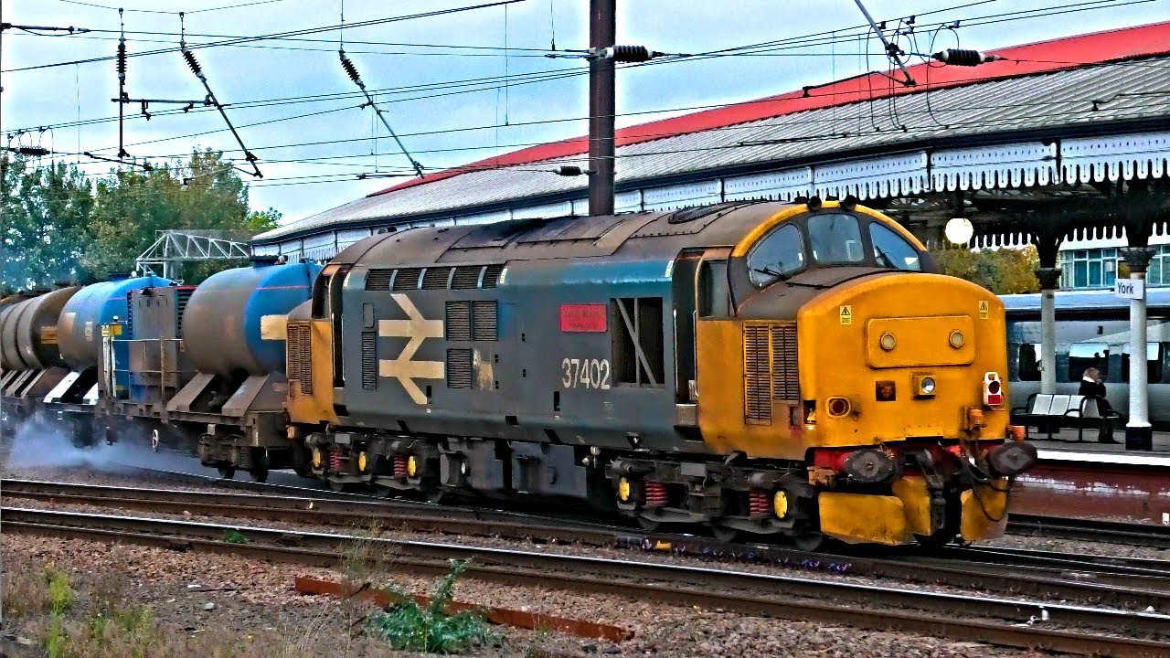 Trains at York Station, ECML | 27/10/21