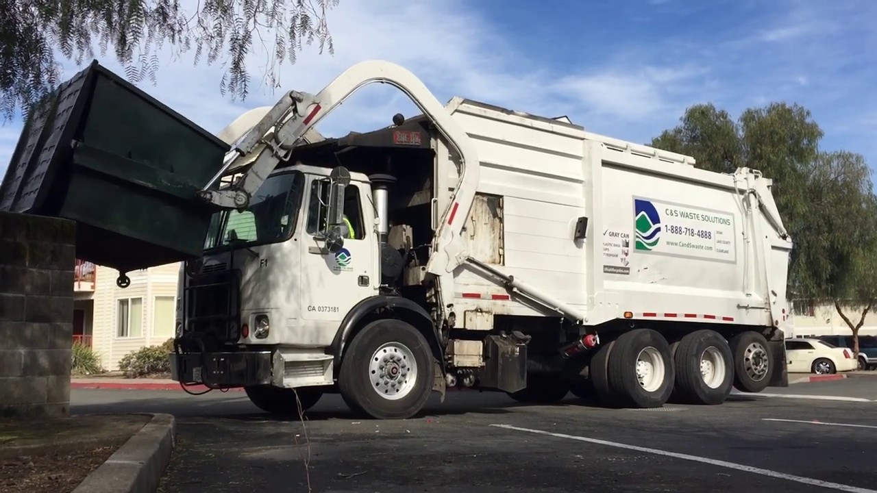 Autocar Xpeditor Halfpack Odessey Front Load Garbage Truck