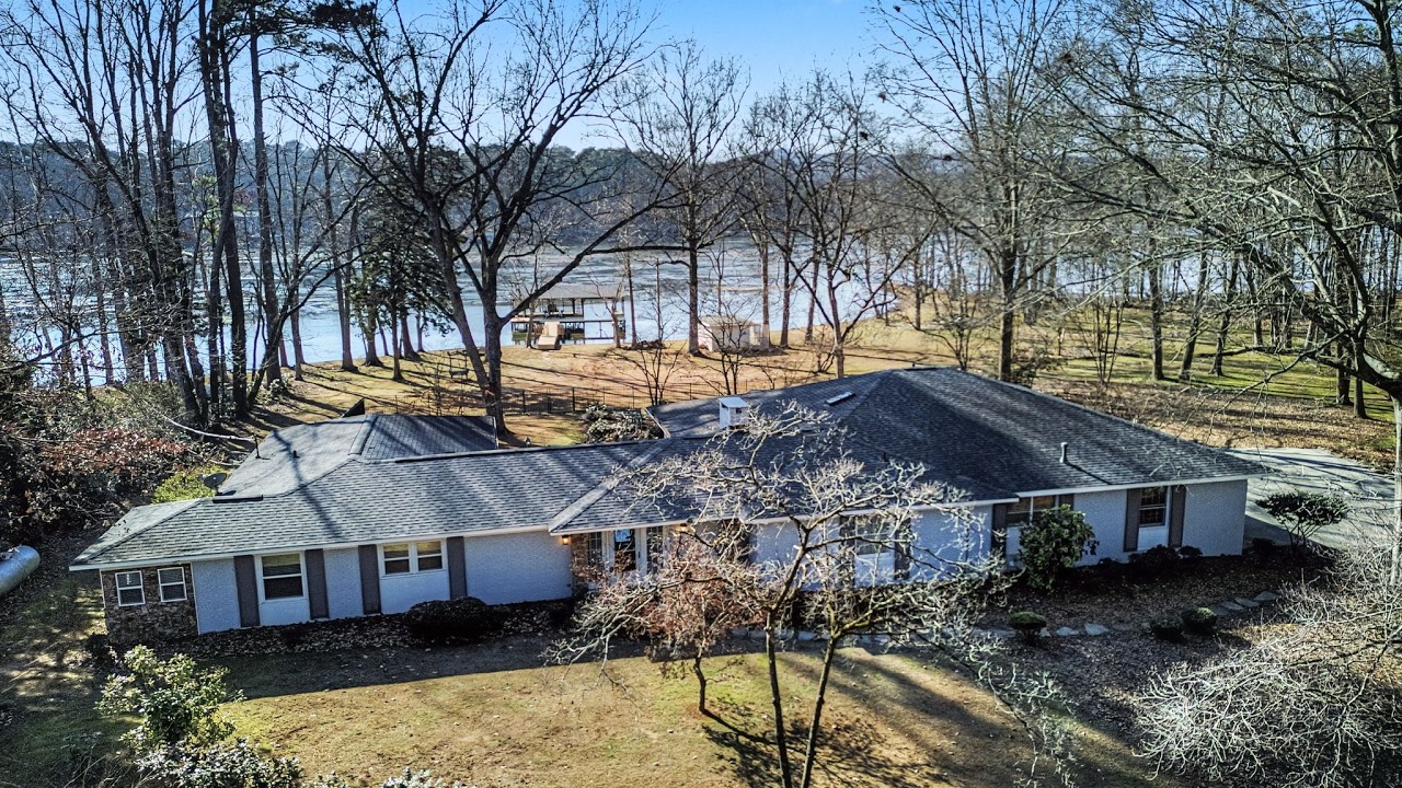 1702 Roseberry Dr Scottsboro AL 35769