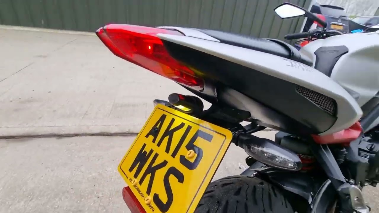Triumph Street Triple 675 RX