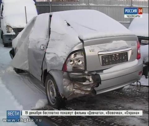 В Чебоксарах эвакуируют брошенные во дворах автомобили