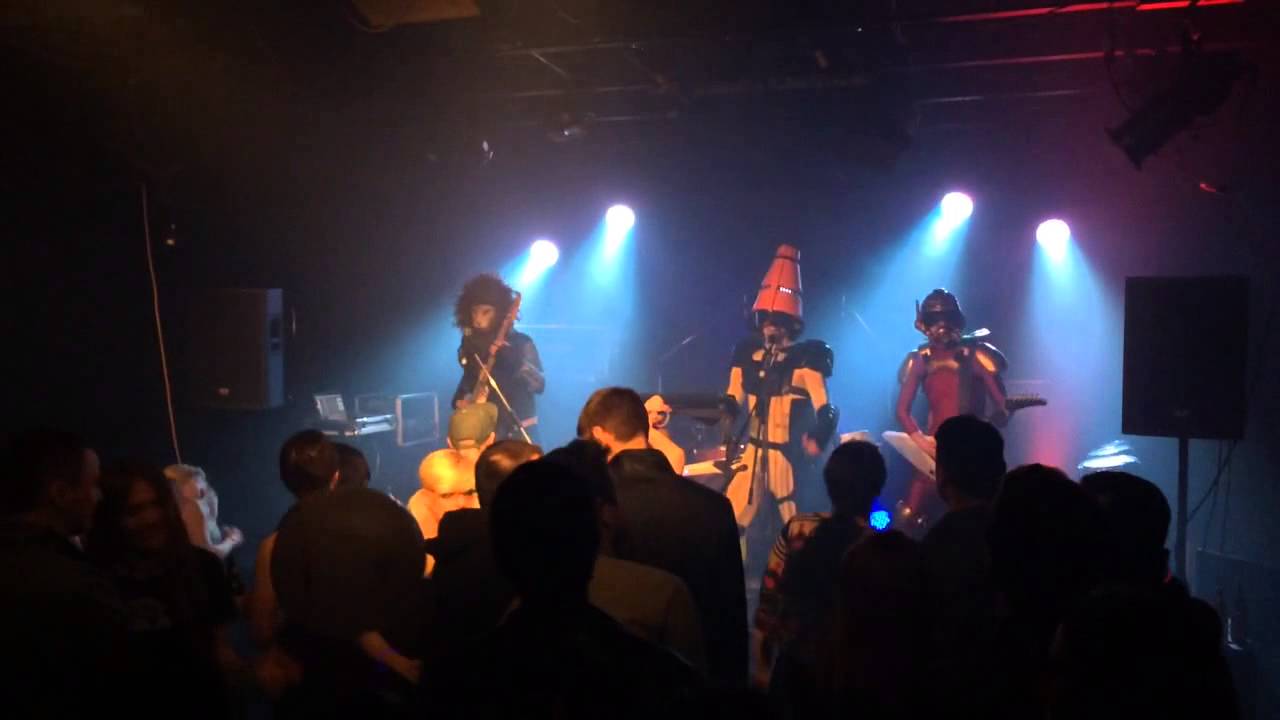 The Hit - Tupper Ware Remix Party (TWRP)