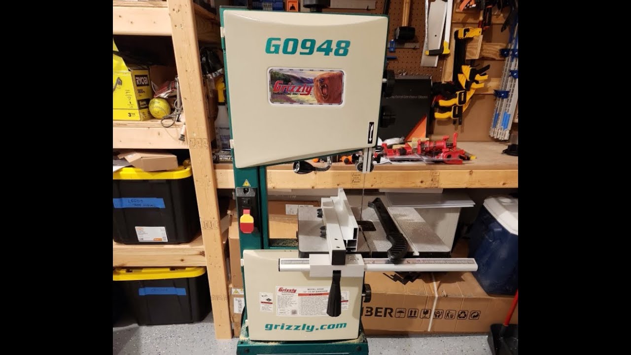 Grizzly Bandsaw G0948 (Setting Up)
