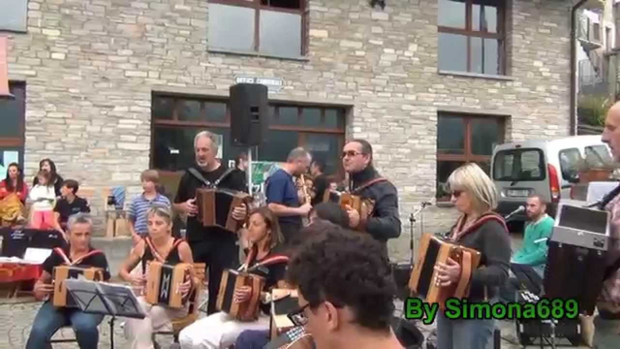 Chapelloise, Officine Folk, Concerto a ballo, Chantar a Ostana