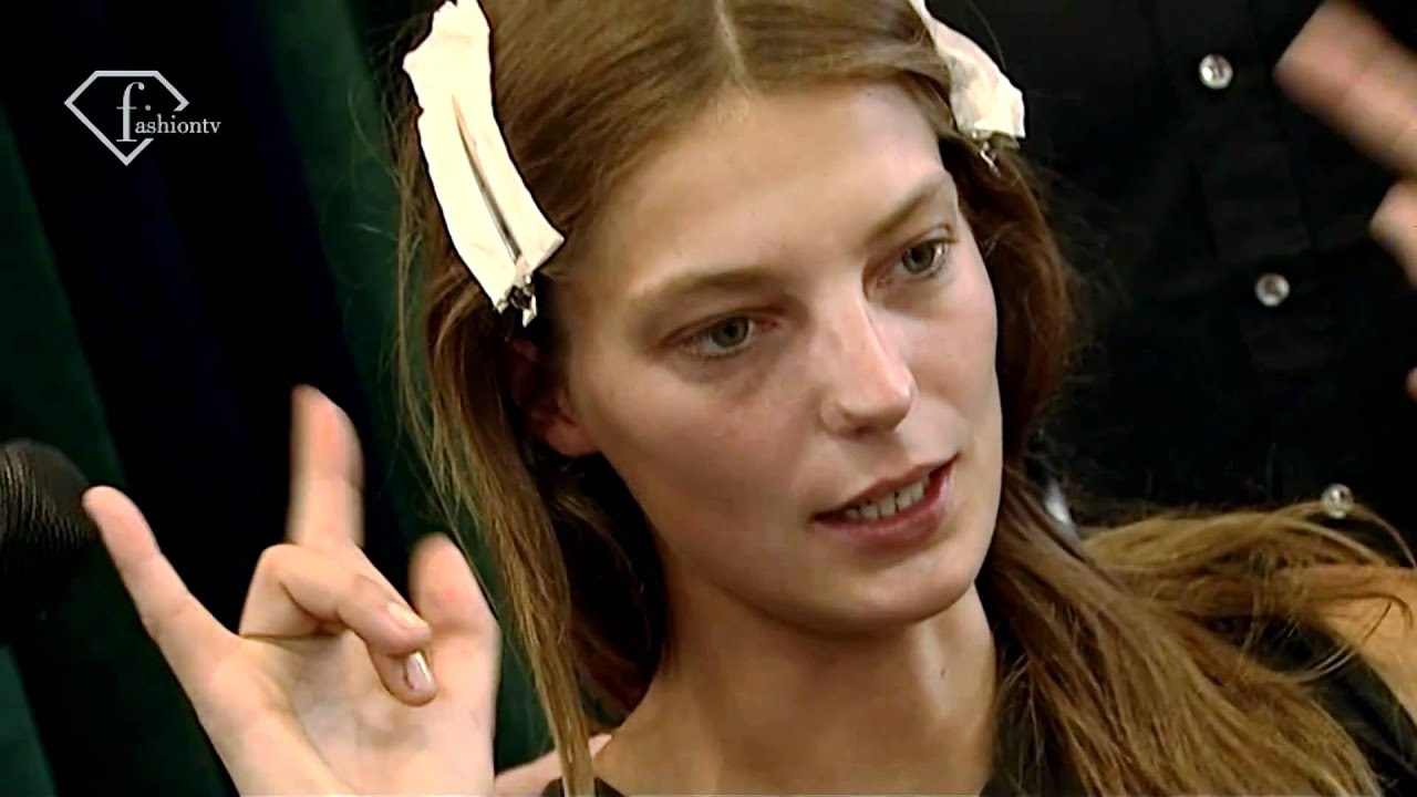 fashiontv | FTV.com - FIRST FACES PARIS  1 SPRING /SUMMER 2011
