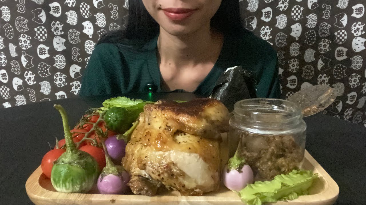 Grilled Honey Chicken + Fresh Veggies | ASMR Eating Sounds | Foodaholic ASMR