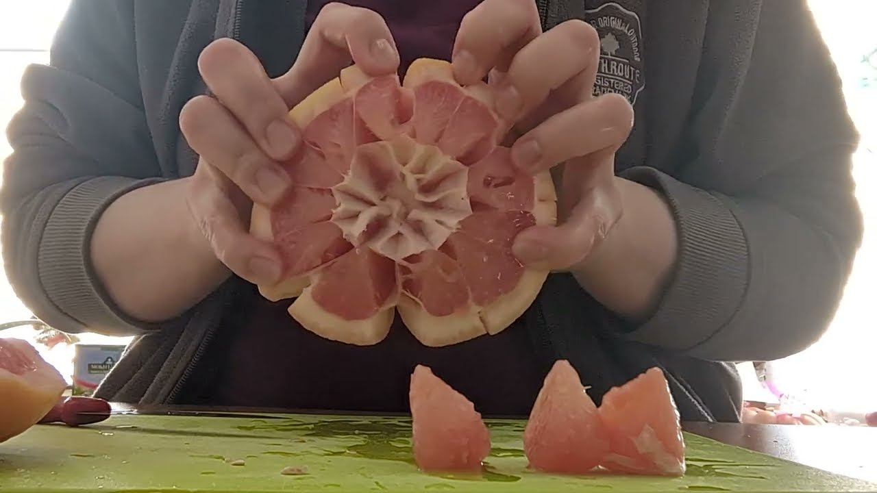 Eine neue Art, eine Grapefruit schnell zu sch&auml;len
