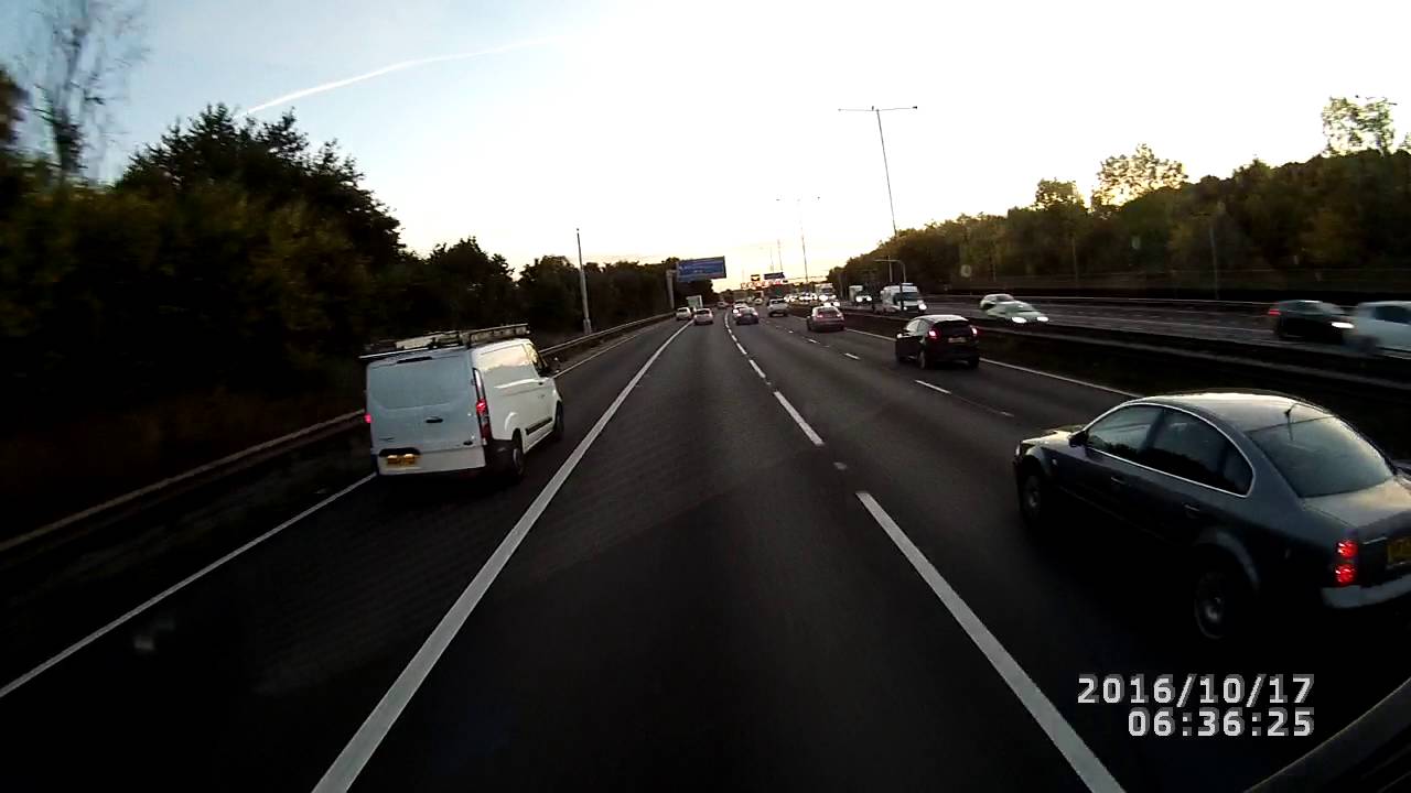 mirror signal monuver