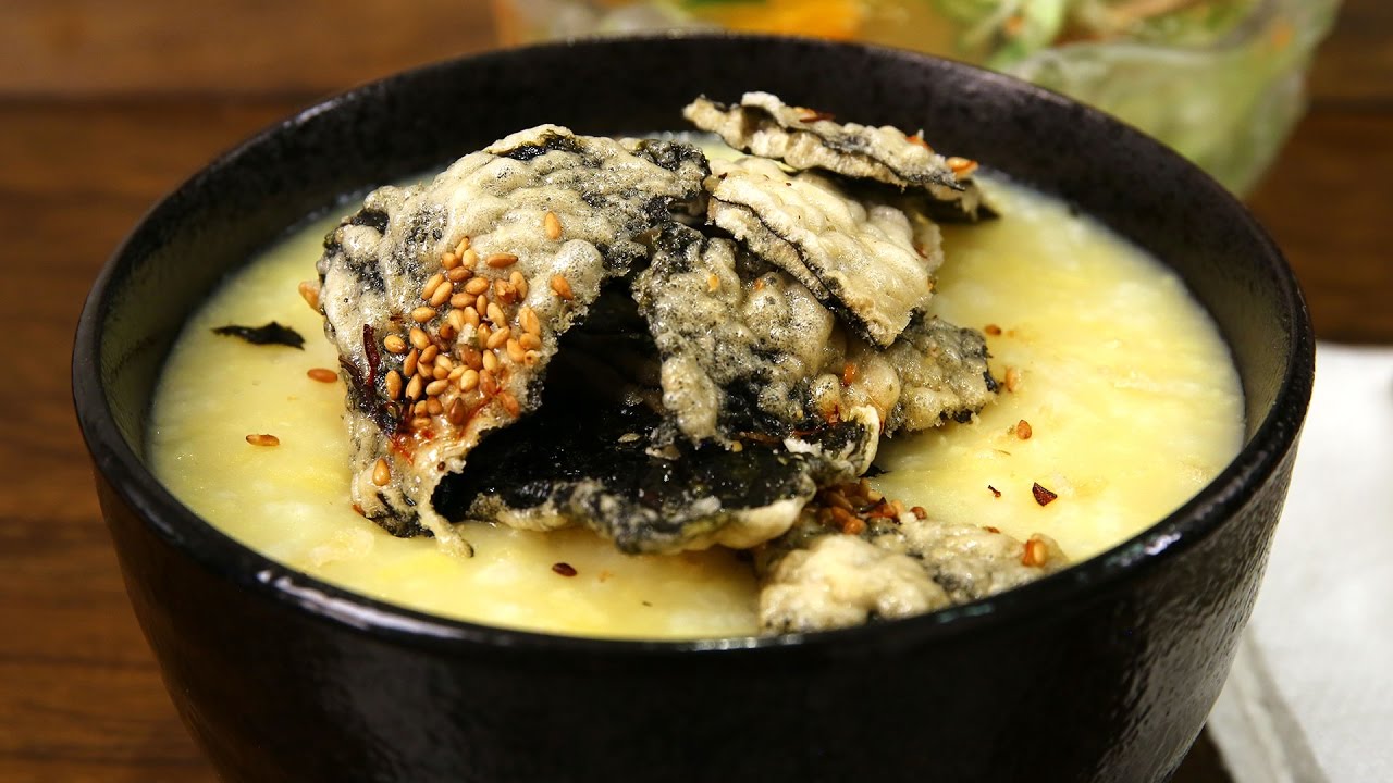 Mung bean porridge (Nokdu-juk: 녹두죽)