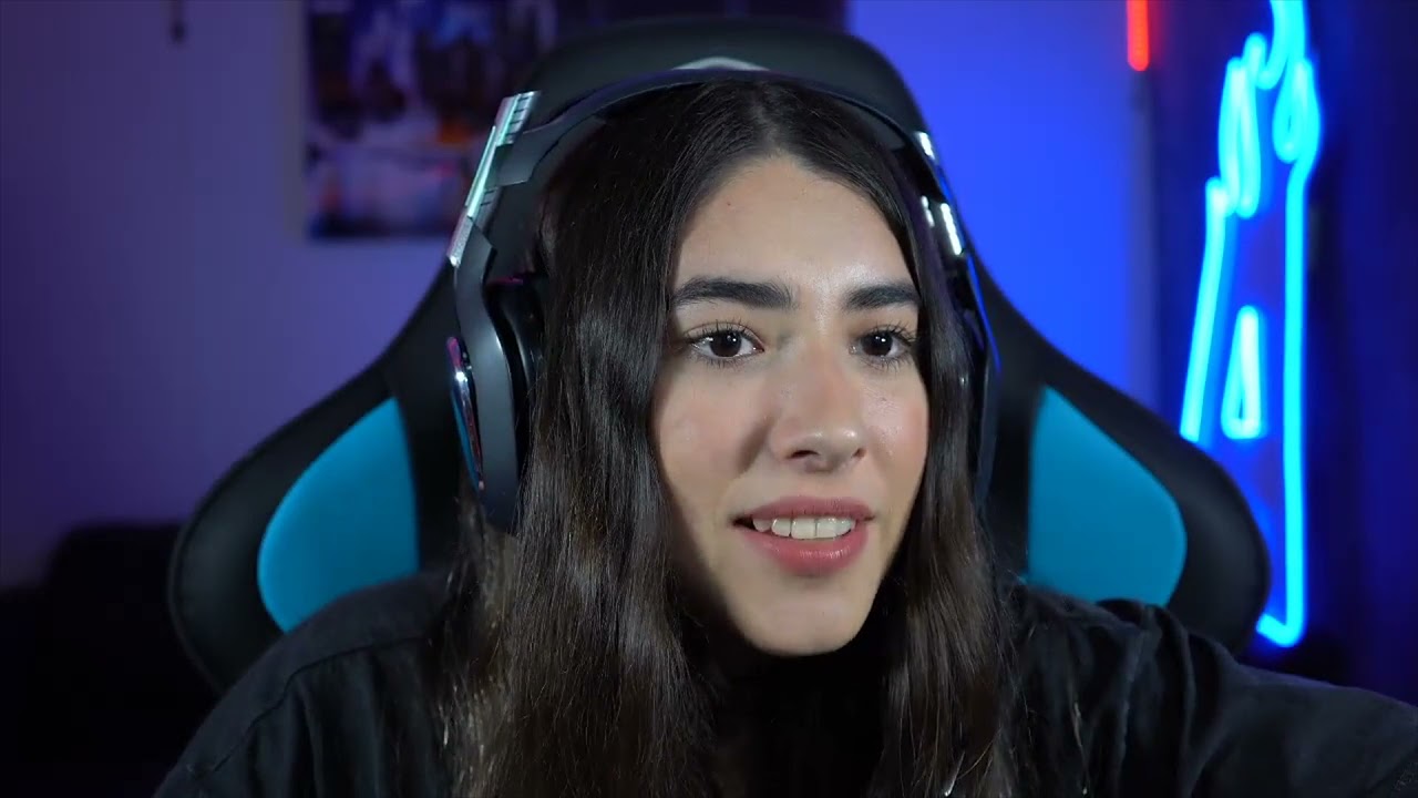 Ana Melgar Stream 03/05 | Ana reacciona a videos de Ale y Ana - Parte 1