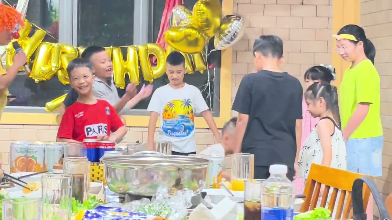 Sinh Nhật cô Quỳnh chip