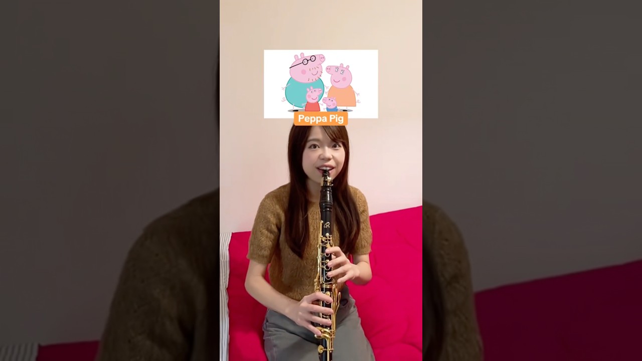 Ragazza giapponese si lancia in un&rsquo;improvvisazione con il clarinetto🎶 #shorts