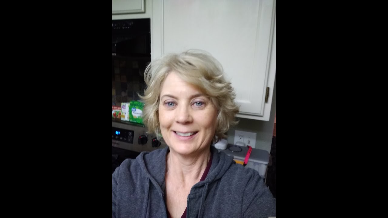 How to make mineral free, no chlorine, PH corrected water for your hair.