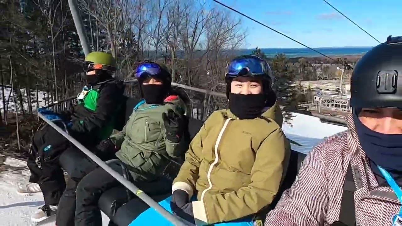 Snowboarding with the wifey…even with knee pain….
