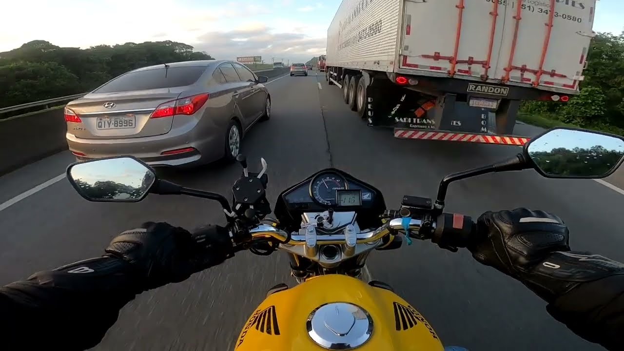 Minha primeira viagem com a Honda CB 300R | Indo para Balneário Camboriú de CB300