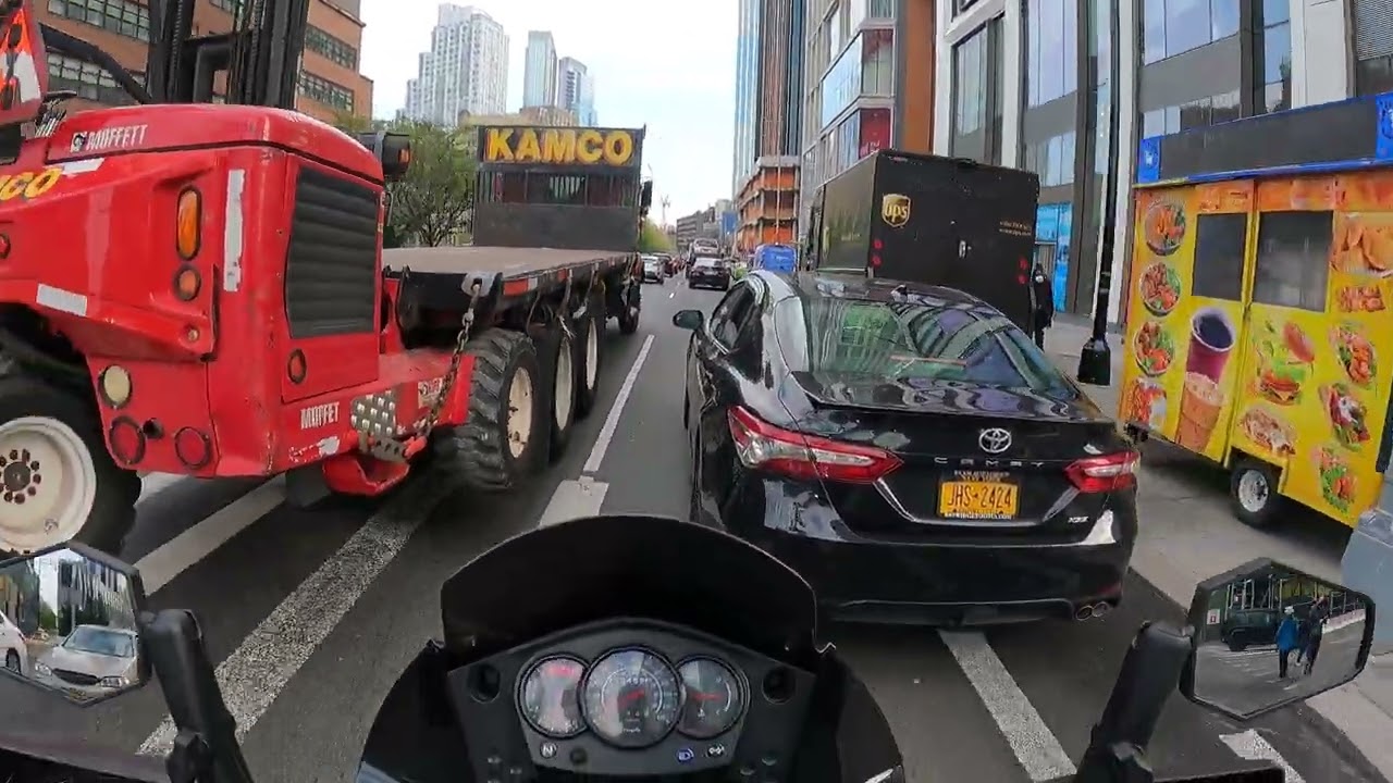 The best way to Lane split without tapping mirrors