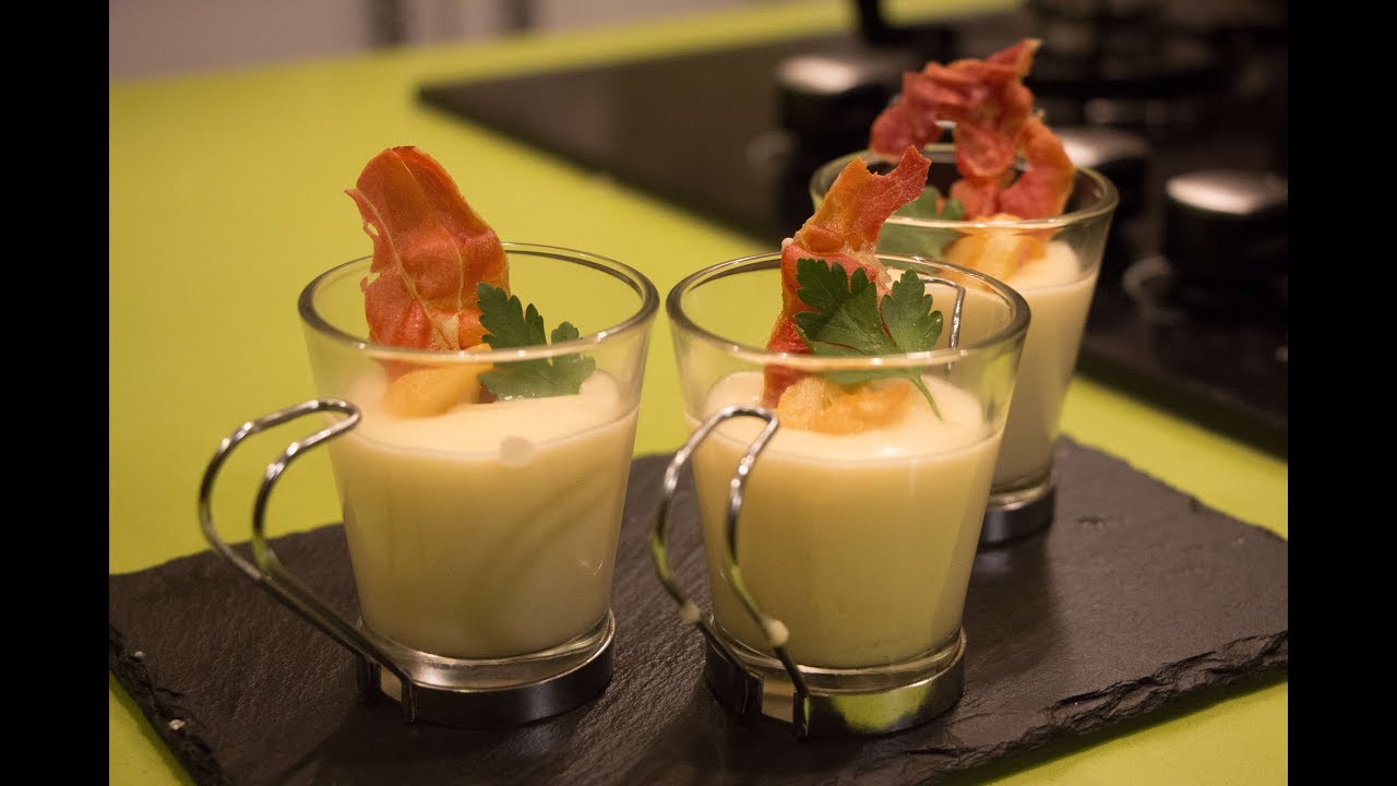 11 Espuma de huevos frítos con jamón y chips de ajo Pedroñete