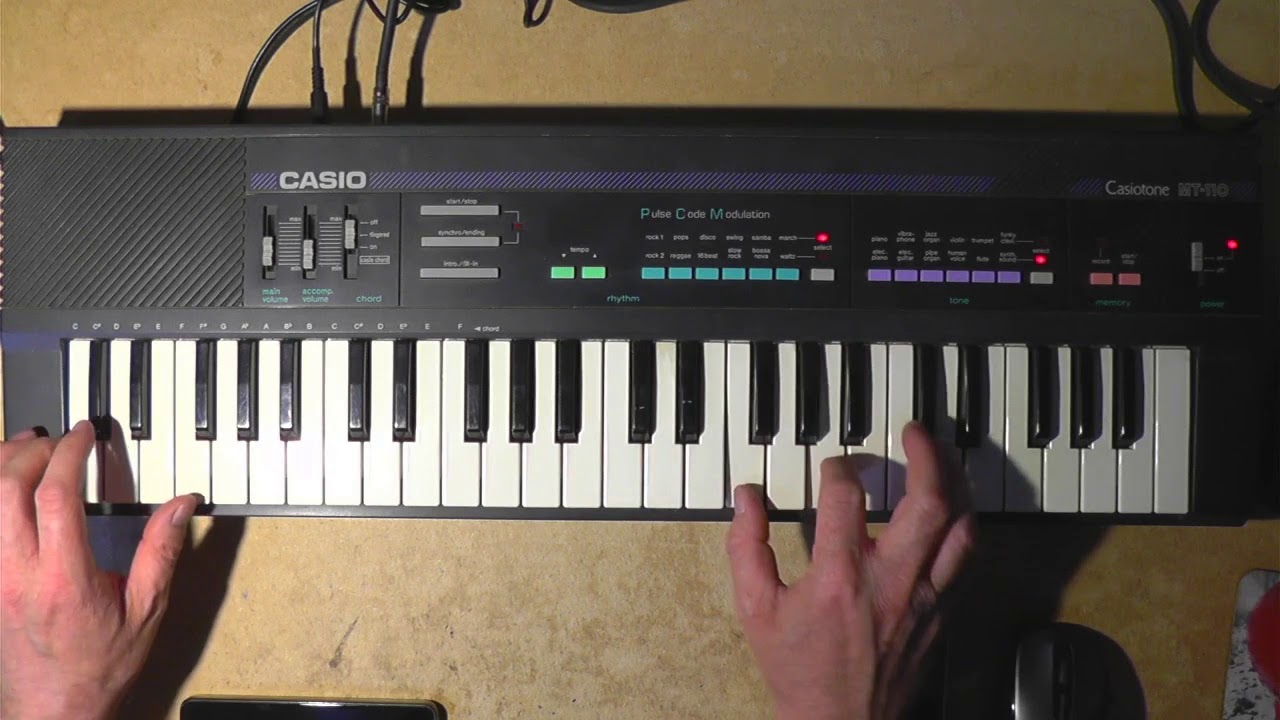 Vintage Casio MT-110 Keyboard