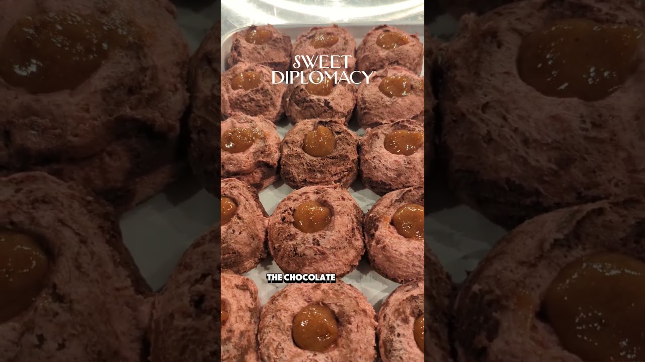 Gluten Free & Vegan Chocolate-Covered Strawberry Cookies! 🍓🍫 #ValentinesDay