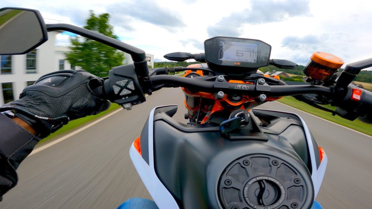 KTM Duke 890 R - Full Akrapovič - Eifel Trip pt1