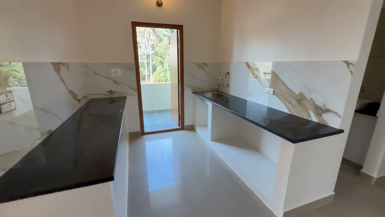 2 cr 3 bhk apartment sale mysore Jayalakshmi puram call 9900363084 