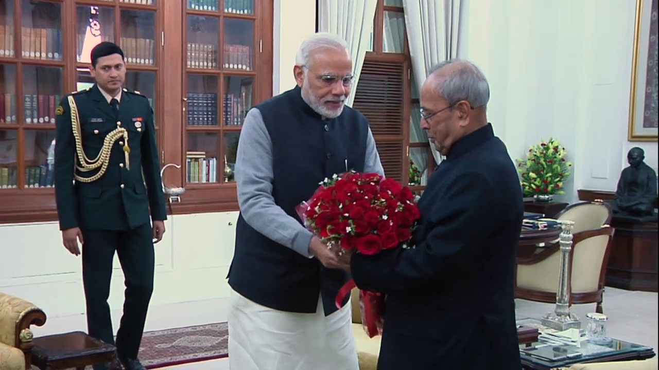 President Mukherjee receives New Year Greetings from VVIPs