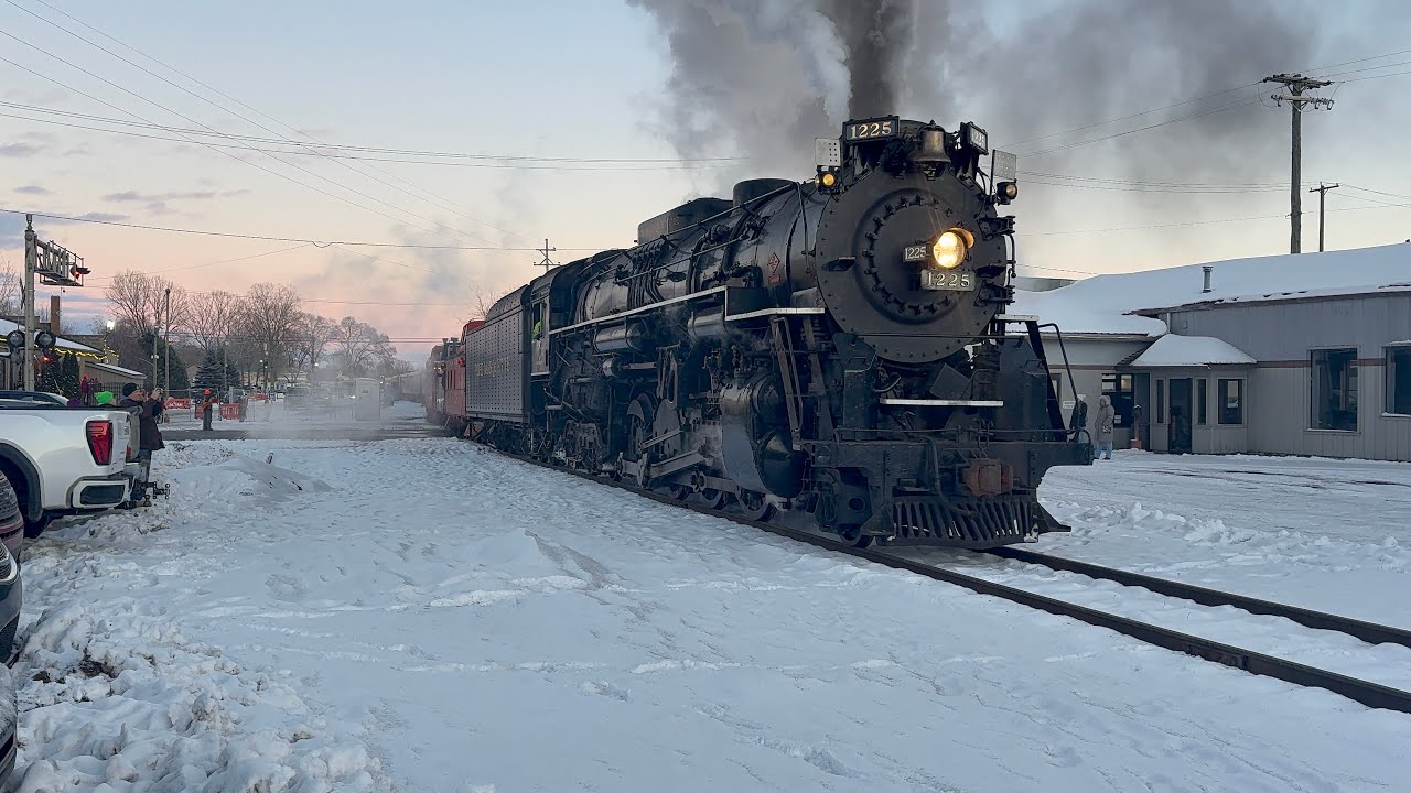 Pere Marquette 1225: Whistles and Bells Compilation