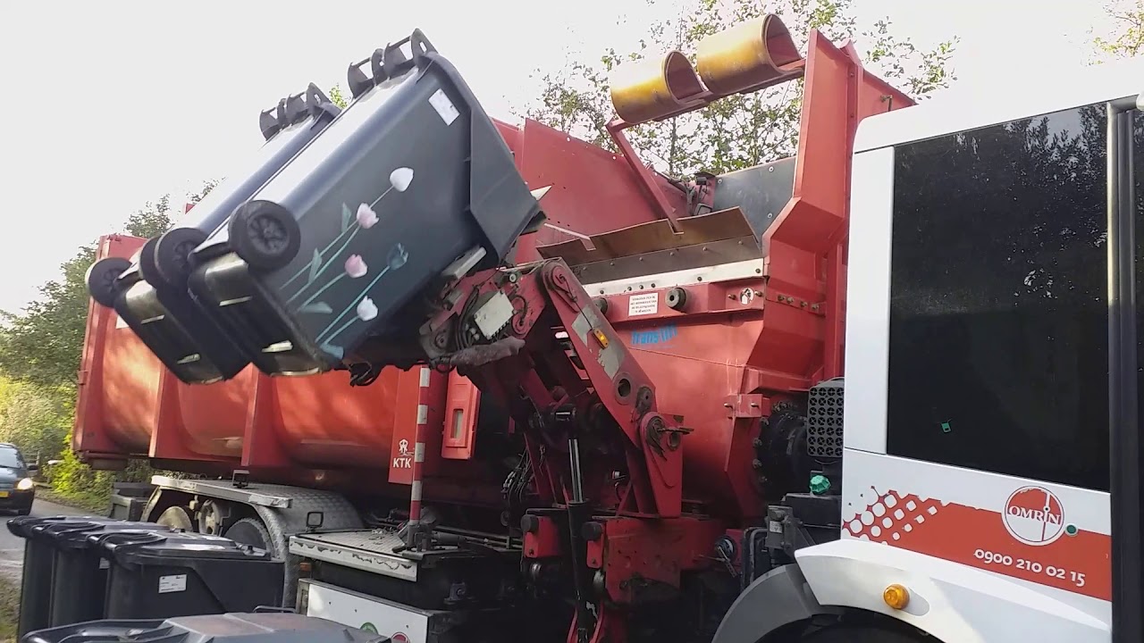 Vuilniswagen omrin terschelling/garbagetruck holland
