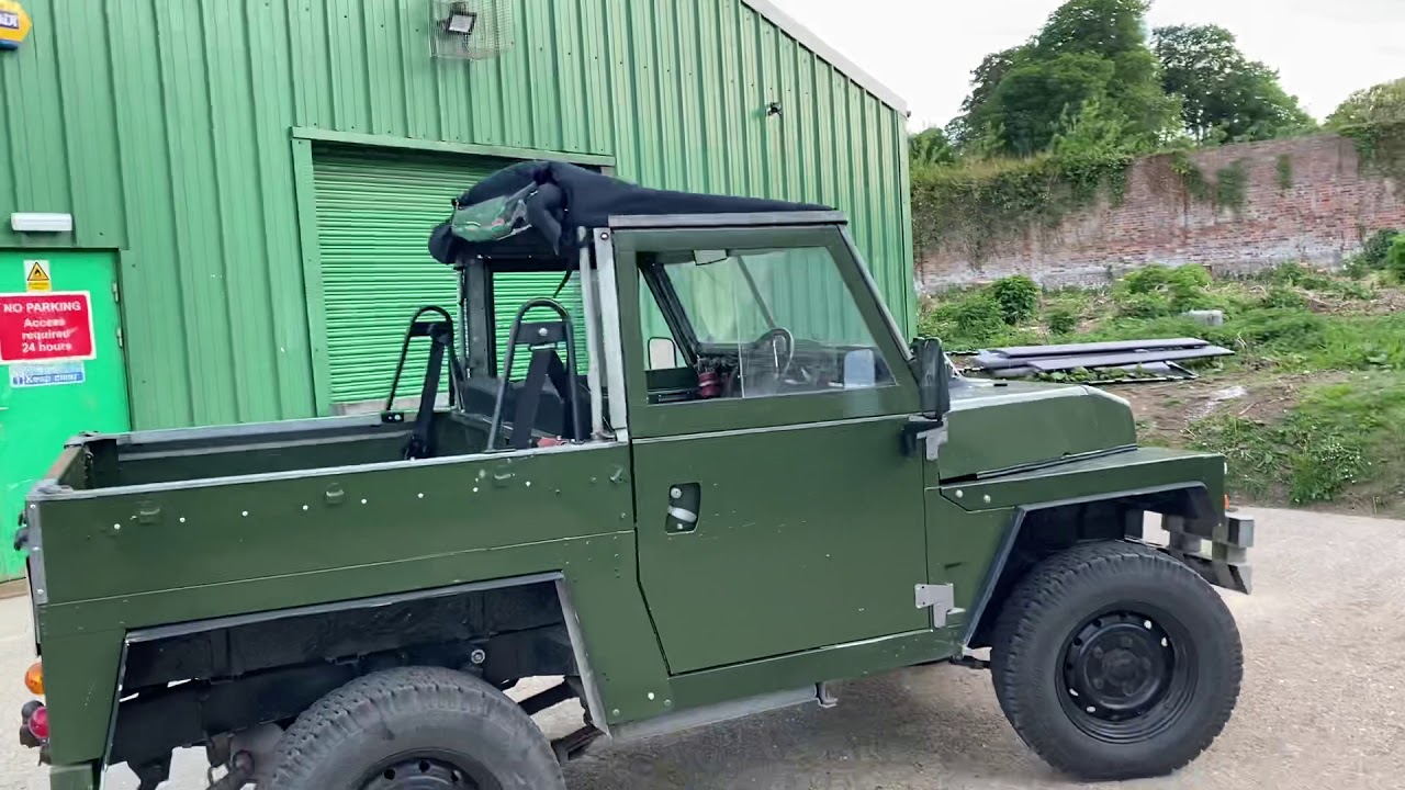 Land Rover Lightweight 1973 - Bradley James Classics