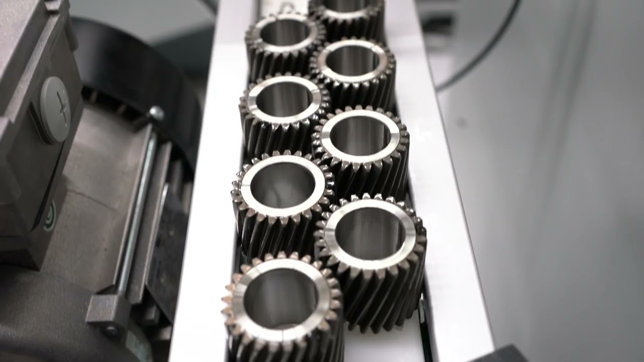Bahm&uuml;ller-Degen Combination-Machine for high precision grinding and honing of Pinion gears.