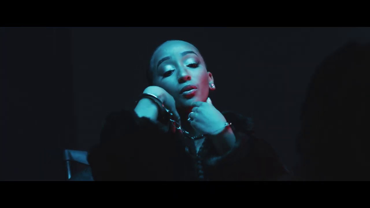 Minissia - Aventure ft. SenSey' (Clip Officiel)