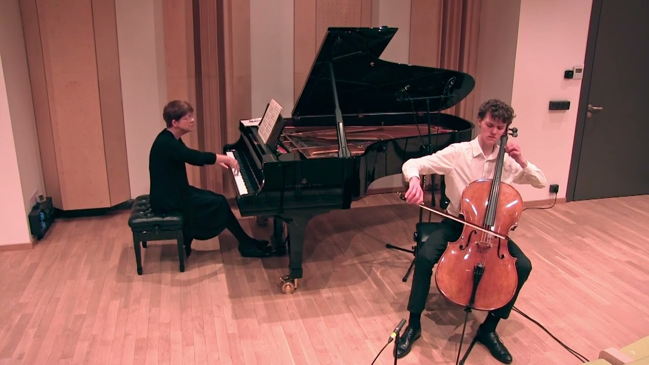 Beethoven - Cello sonata No. 1, op. 102, Andante - Allegro Vivace (Piotr Olesz, 16 y.o)