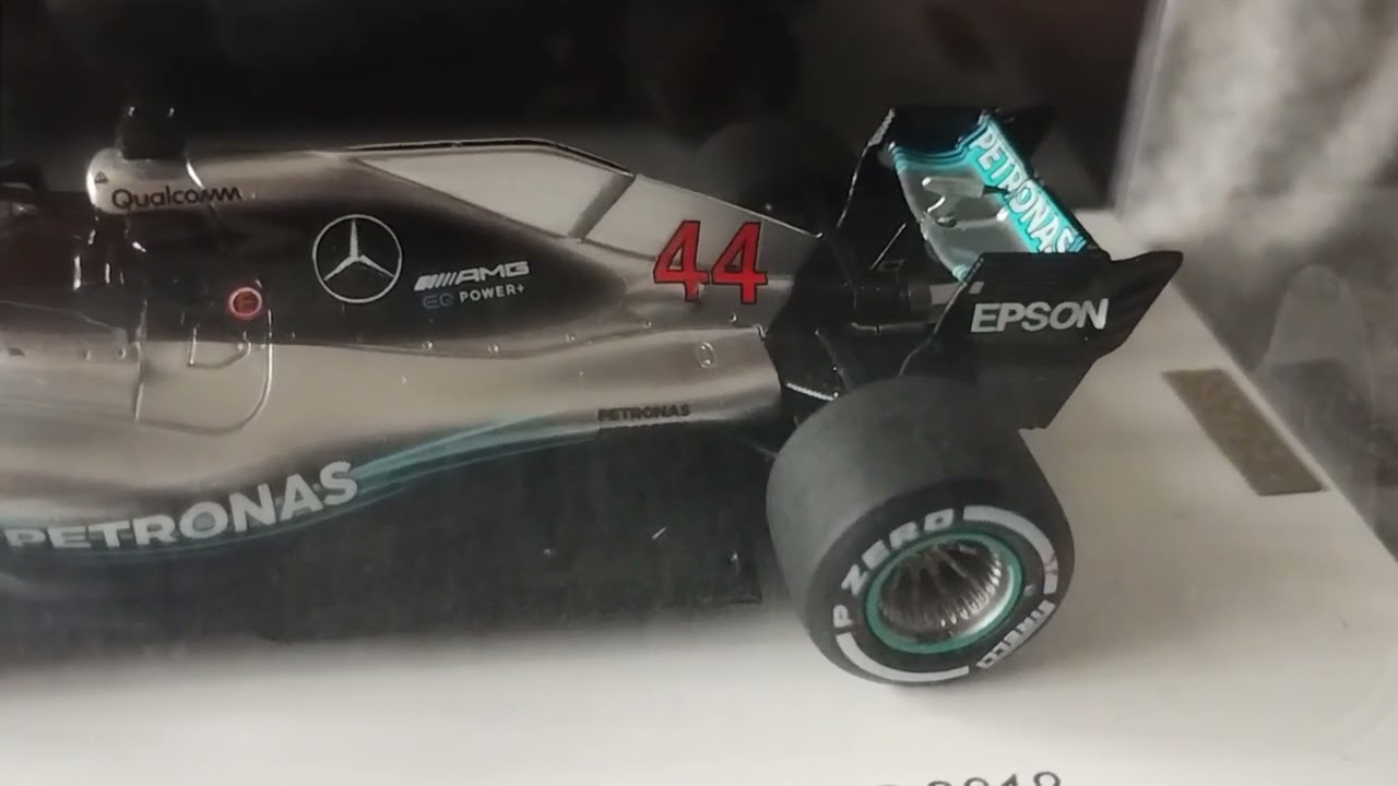 Miniatura Lewis Hamilton Mercedes AMG W09 GP Brasil 2018 1/43 Spark 