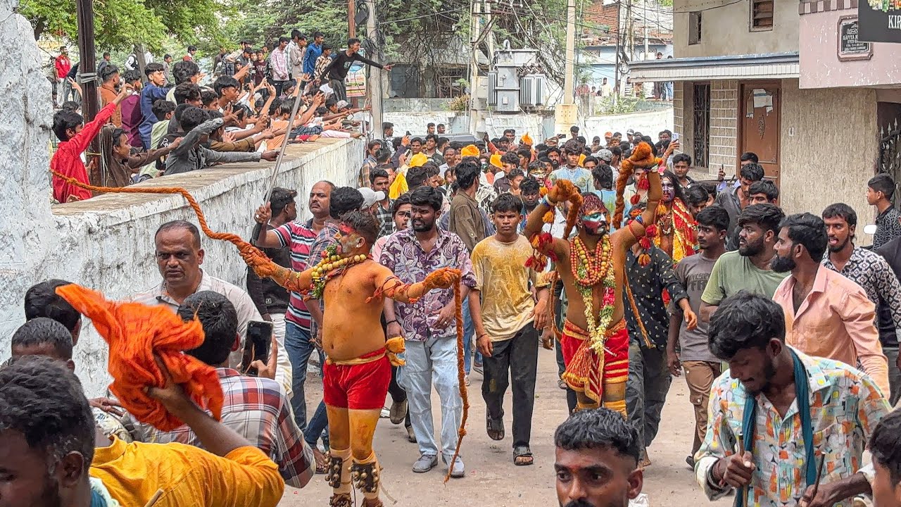 Subzi Mandi Bonalu 2026 | Potharaju Entry 2026 | Golconda Bonalu 2026 | Potharaju Beating Public
