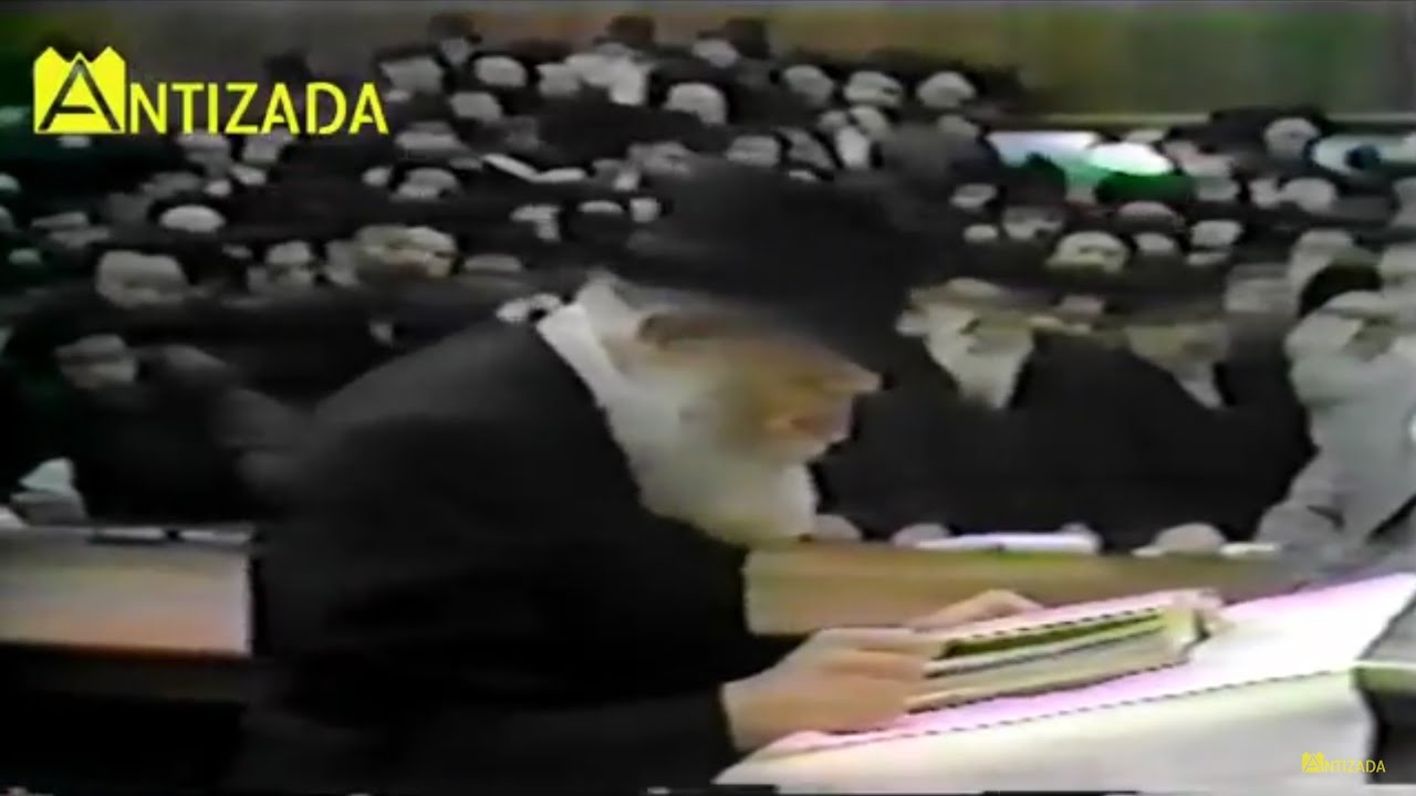 הרבי מליובאוויטש חזן בתפילת ערבית ו' תשרי תשמ