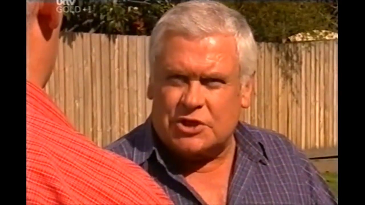 Lou Arrives Home | Neighbours [2004]