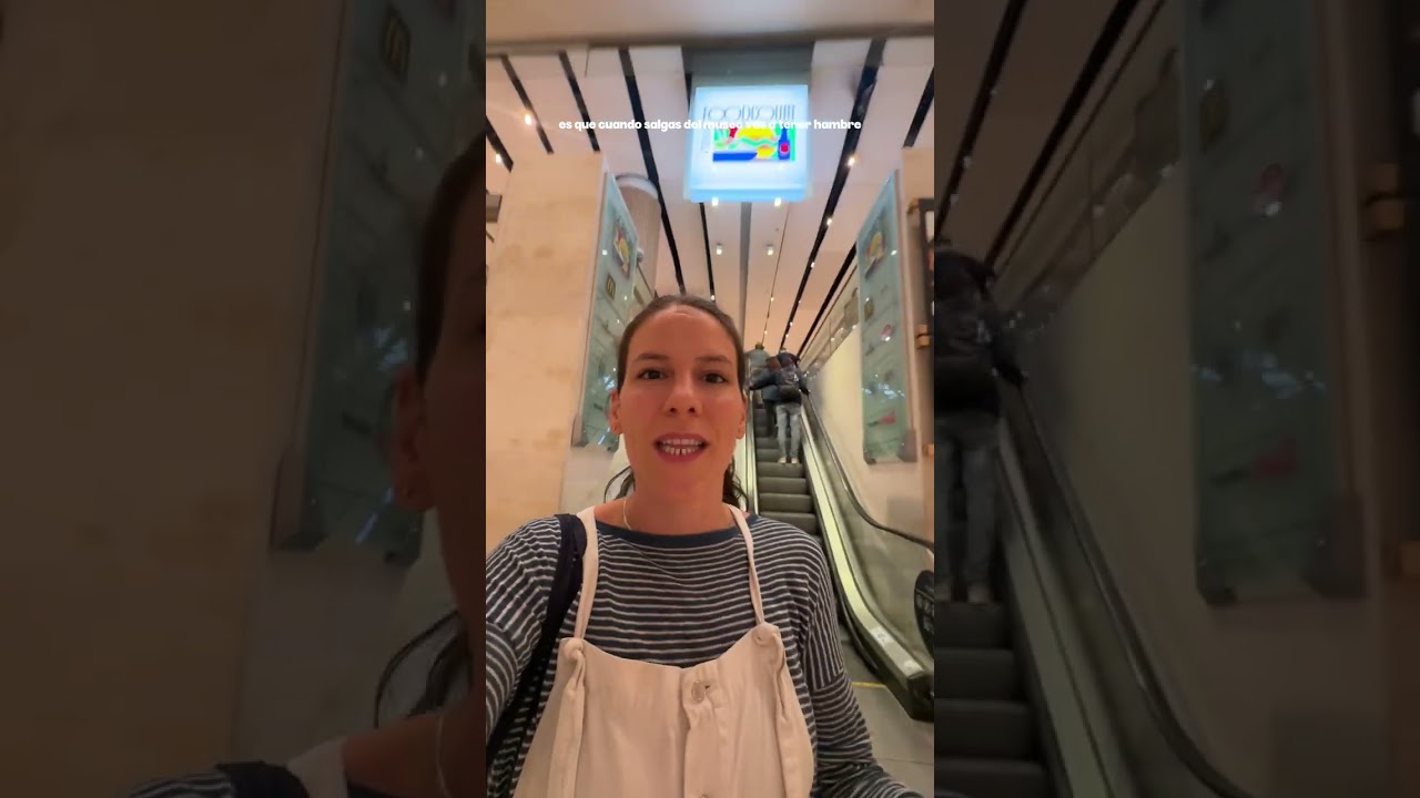 &iquest;Sab&iacute;as que en el Louvre de Par&iacute;s hay un centro comercial? 😱 #viajes #parisdiaries