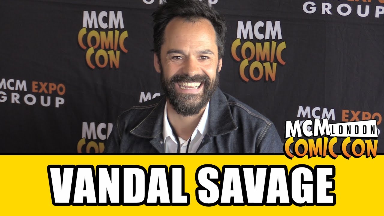 LEGENDS OF TOMORROW Vandal Savage Interview - Casper Crump