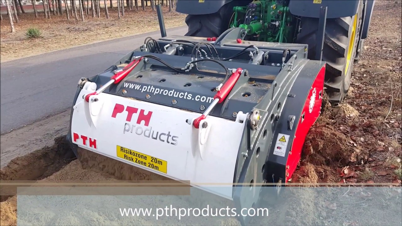 PTH Multi Crusher & John Deere 8320 crushing Building Rubble & Asphalt Road