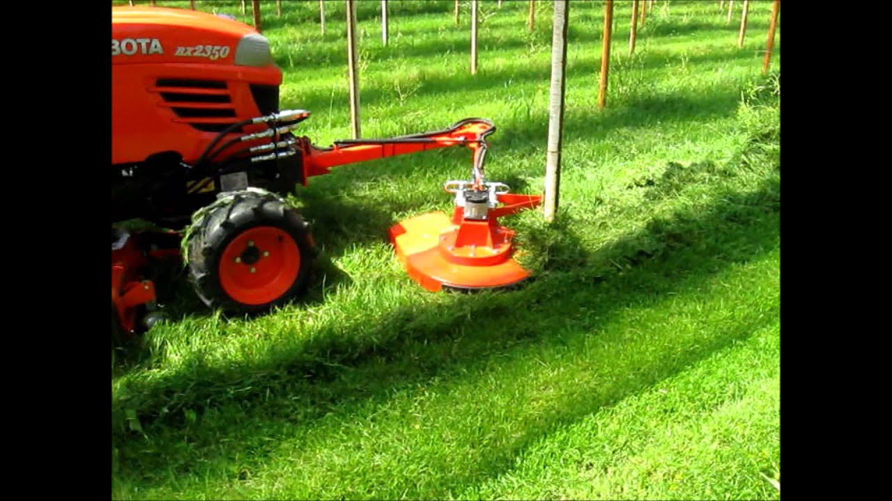 Kubota BX2350 met Swing maaier