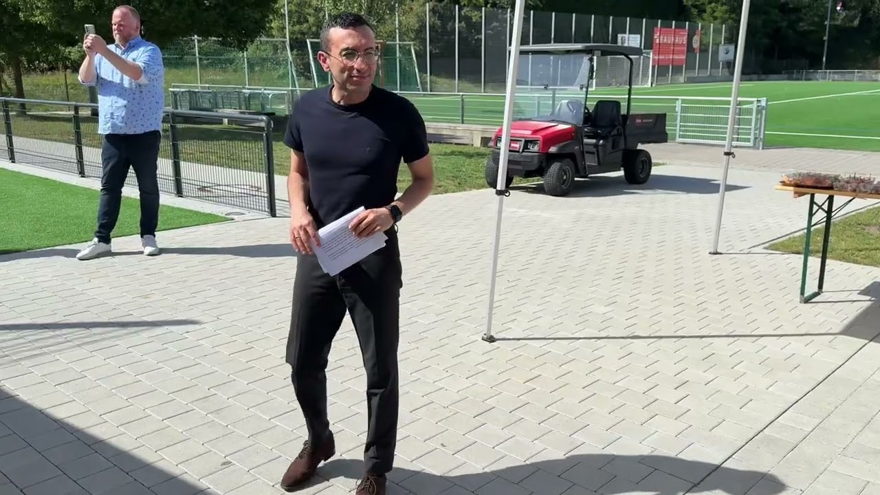 OB Mike Josef (SPD) zu Besuch beim SV 1920 Bonames