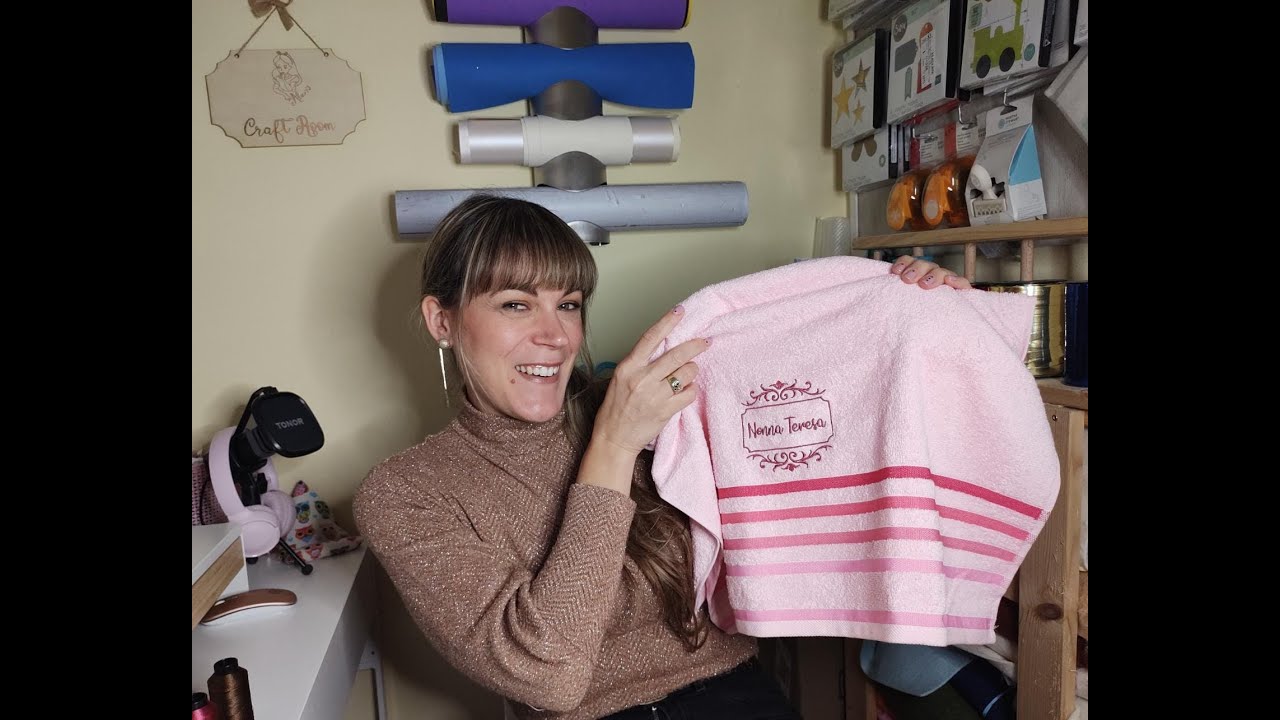 TUTORIAL #34: ricamo su asciugamano con ricamatrice necchi logica | Embroidery on towel
