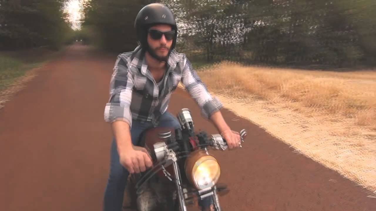 Honda CB-125  Brat style