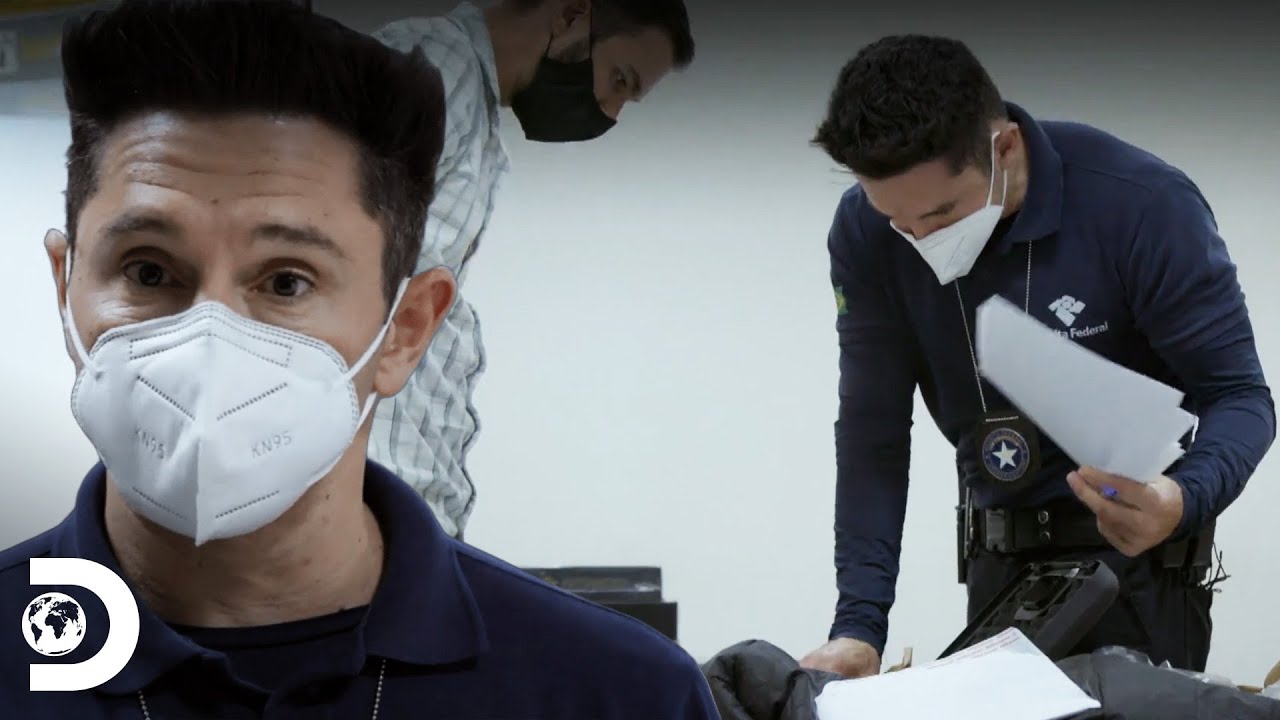 Passageiro chega da Europa com armas proibidas | Aeroporto – Área Restrita | Discovery Brasil